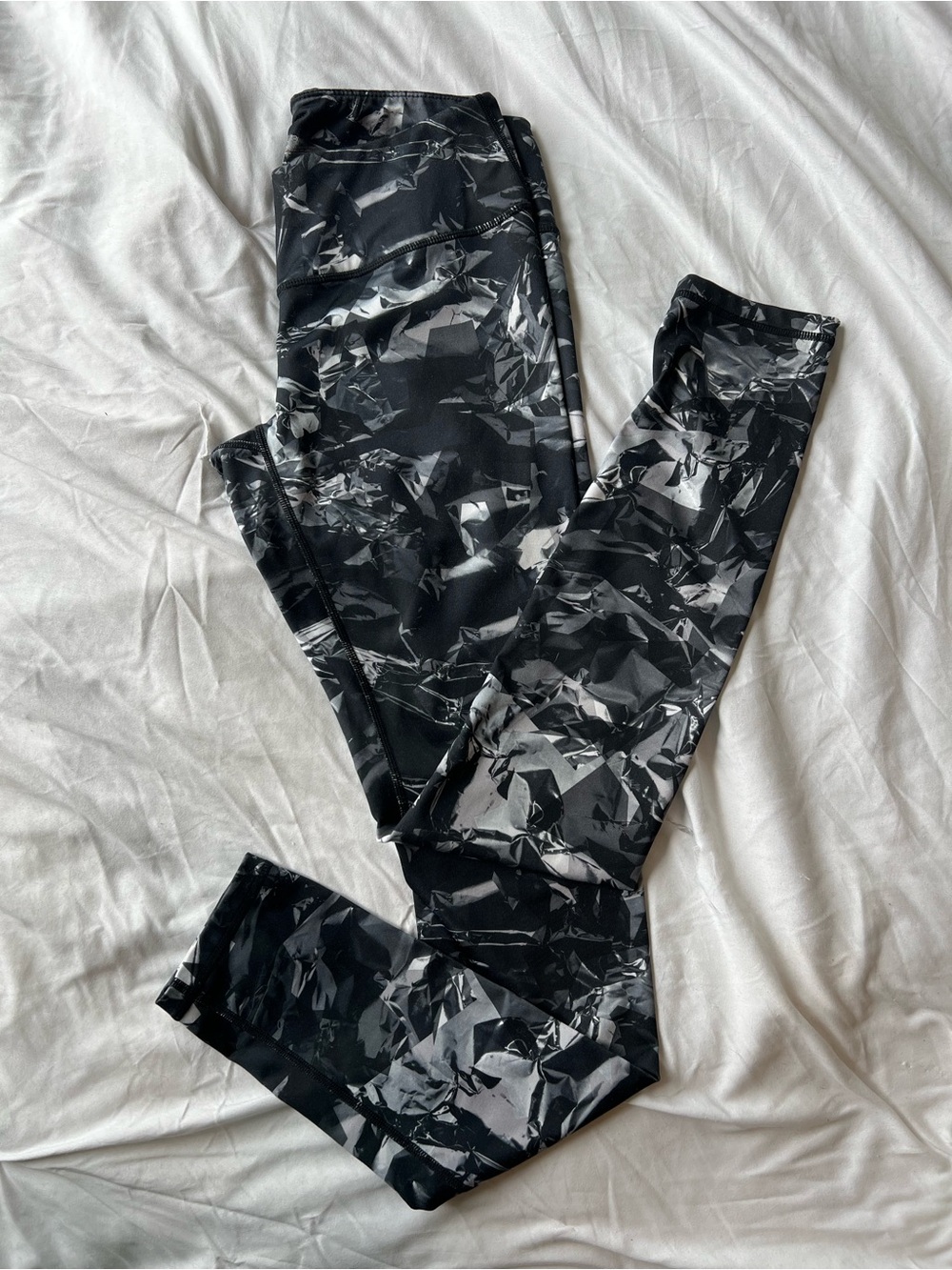 Reebok Black & Gray Marble-Print Performance Leggings